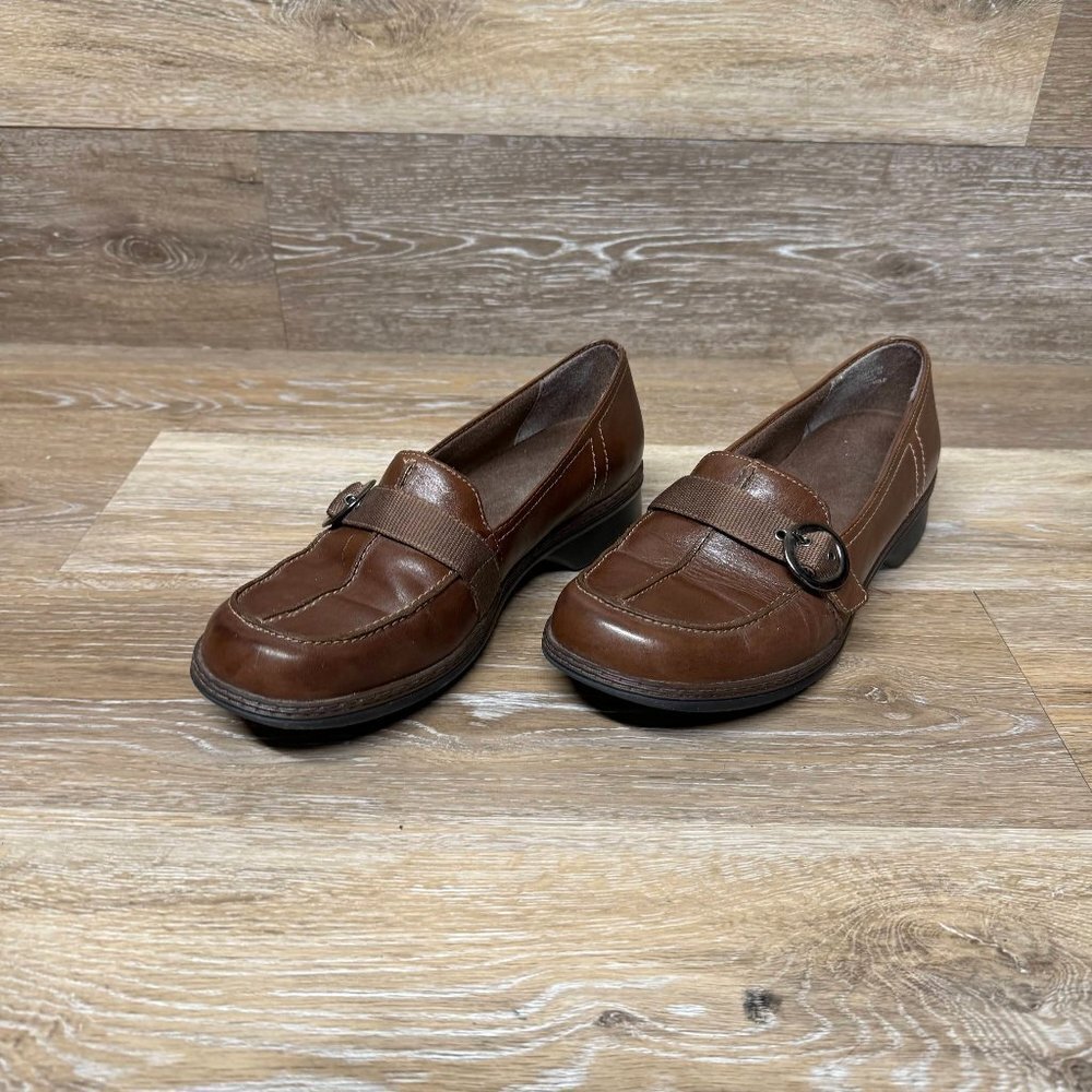 Clarks Classic Brown Leather Loafer Women's Size 8.5